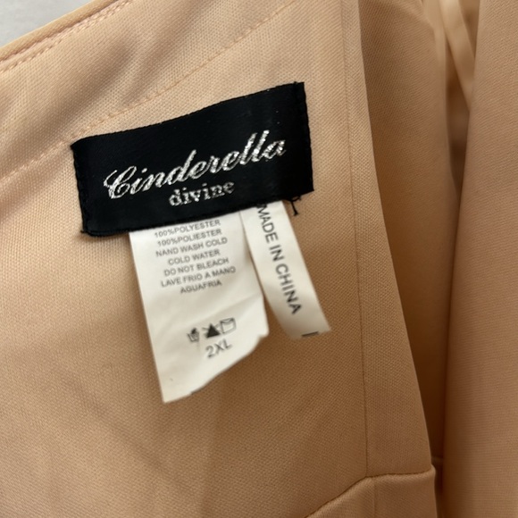 Luxury Rose Gold Dress - Picture 4 of 4